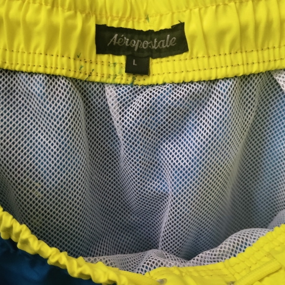 Aeropostale - Men's directoire blue and lemon tonic swim shorts. New. Size- L - Picture 5 of 8